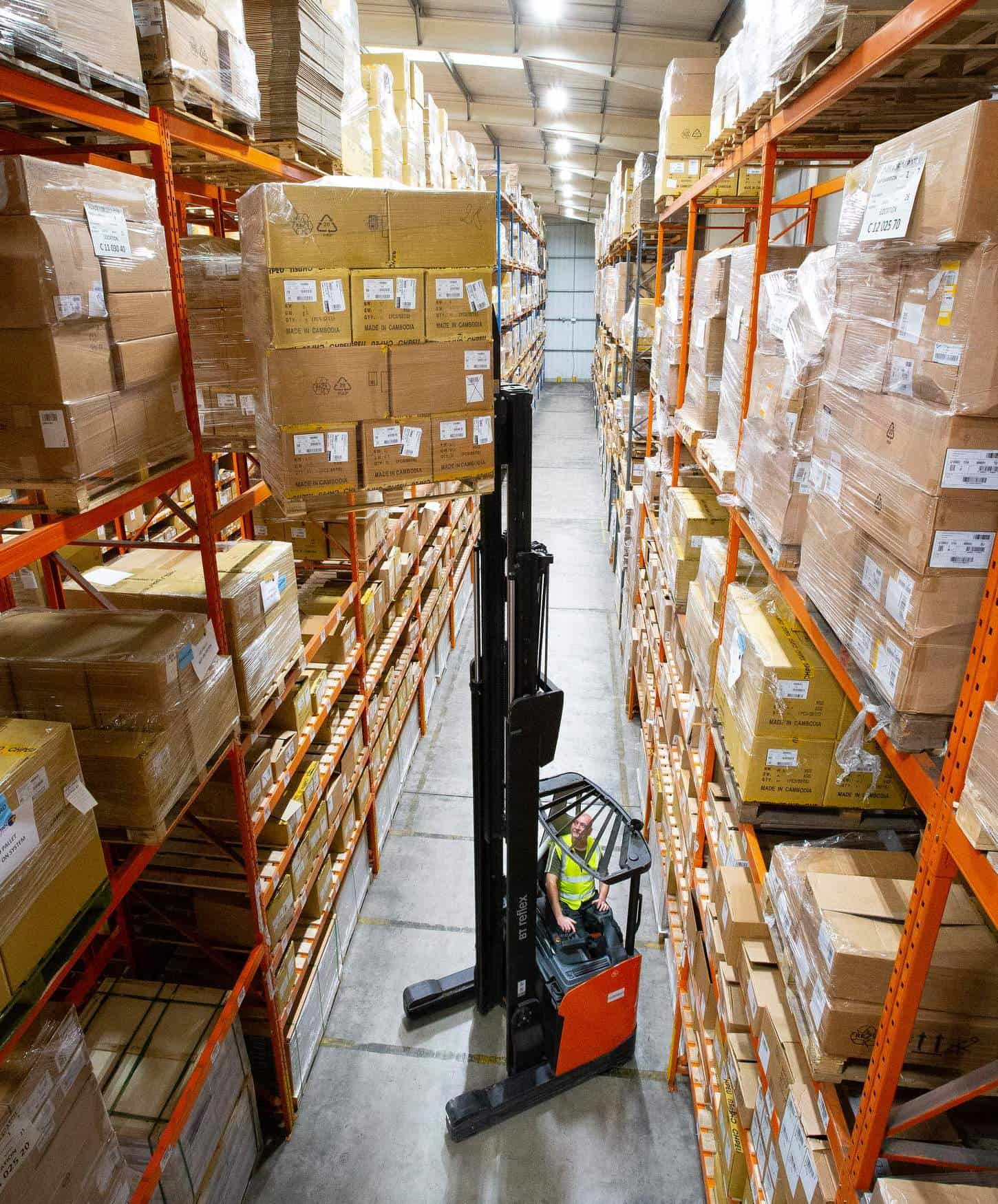 Logistics UKThe warehouses in London, Birmingham, Bradford