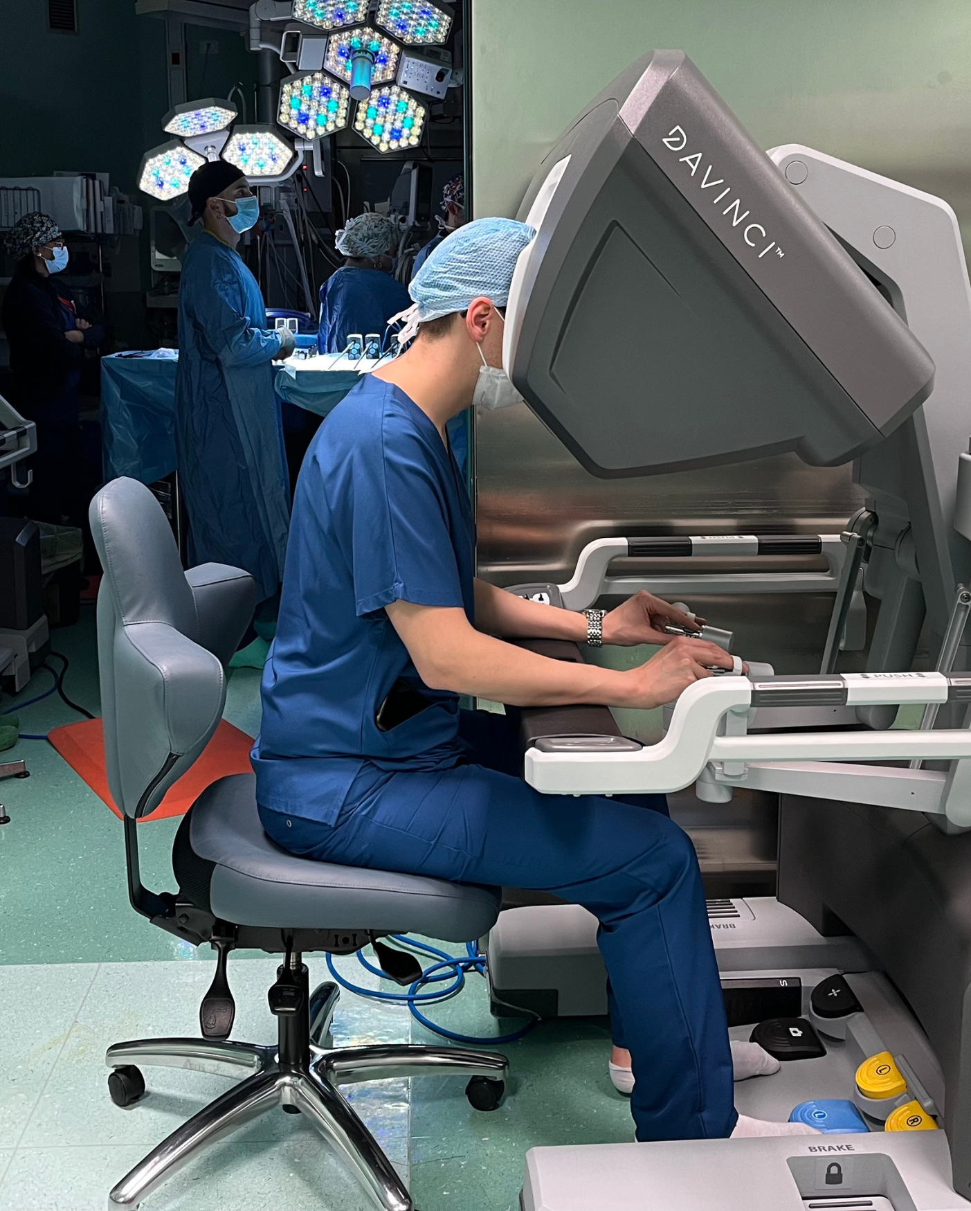 Transmec partecipa alla donazione consolle chirurgica robotica